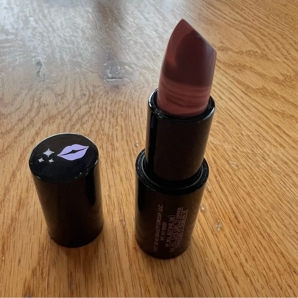 LAURA GELLER ITALIAN MARBLE LIPSTICK - HONEY BUN (Full Size/Magnet Closure)